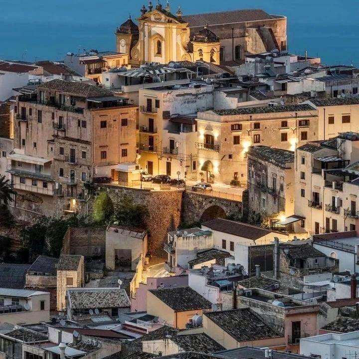 Hotel Domus Federiciana Castellammare del Golfo Exterior foto